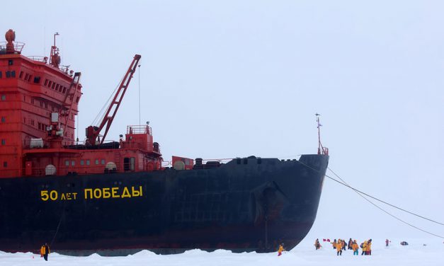 Une croisière dans les glaces arctiques